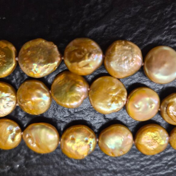 VTG 3‑Strand Coin Pearl Necklace 12mm Baroque Freshwater Gold Pearls 17.5" Retro - Picture 5 of 7